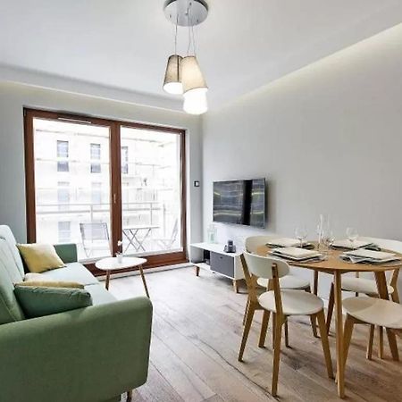 Motlawa Riverview Apartment Oidtown กดัญสก์ ภายนอก รูปภาพ